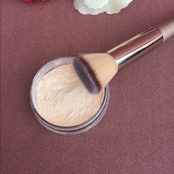 Makeup Brush Long Lasting Mineral Loose Powder 2Pcs Bare Face Cosmetics - Picture 4 of 5